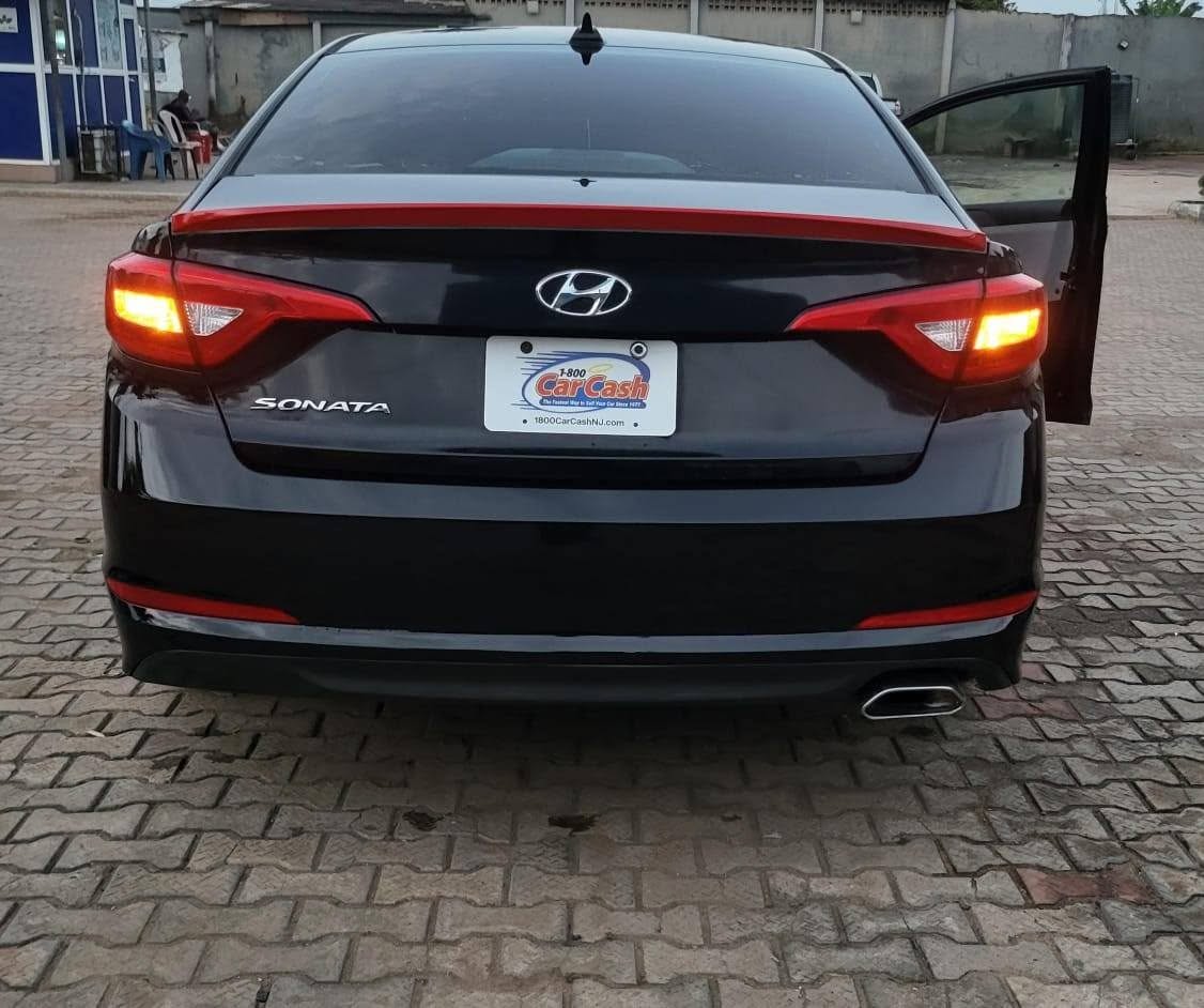 A picture of 2015 Hyundai sonata