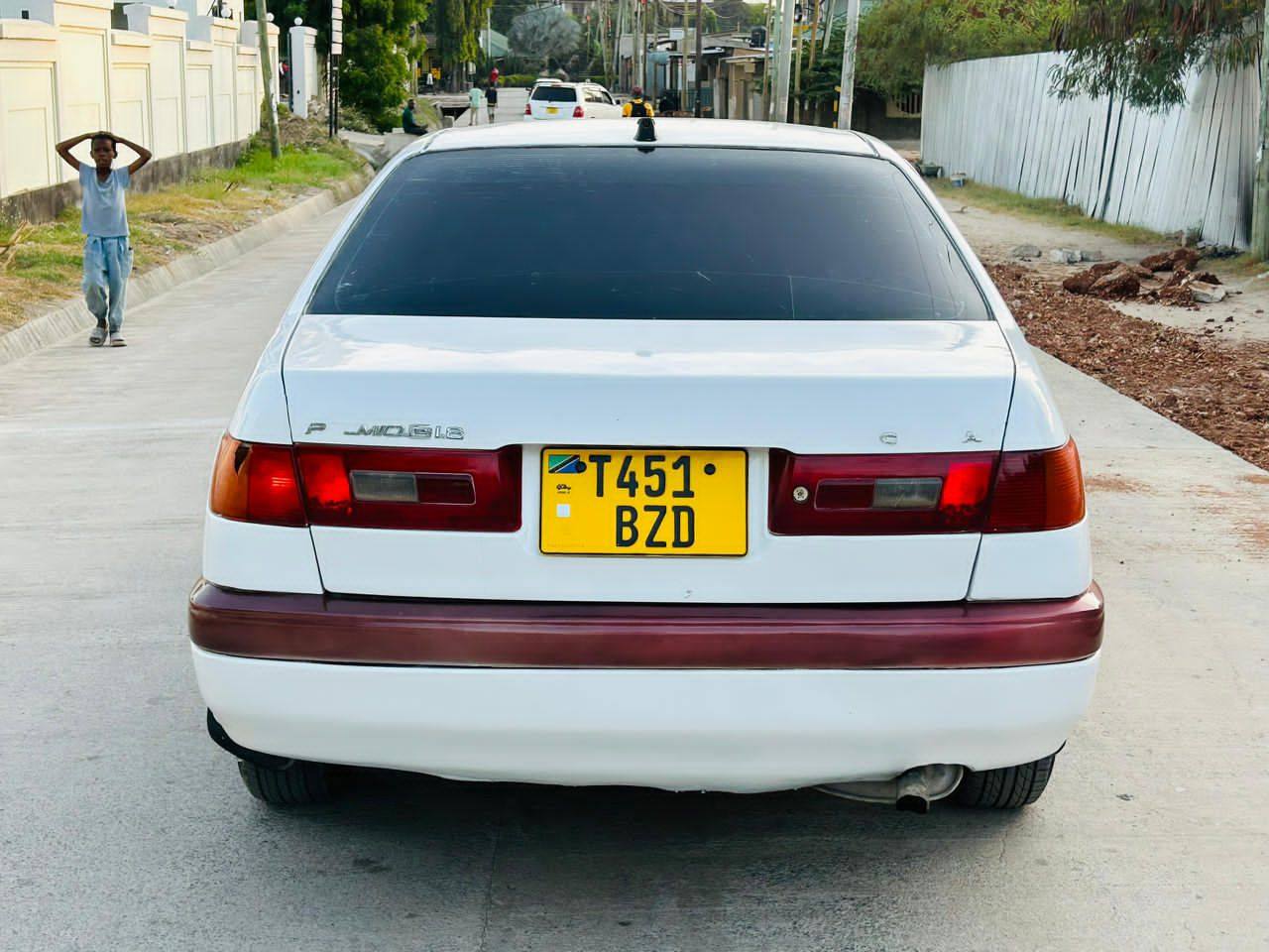 A picture of Toyota premio old