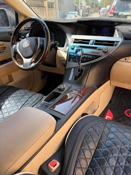 A picture of 2013 Lexus Rx350