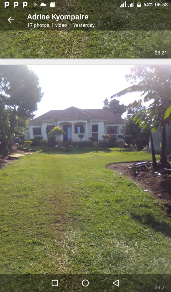 A picture of Home for sale at ugsh 350 million