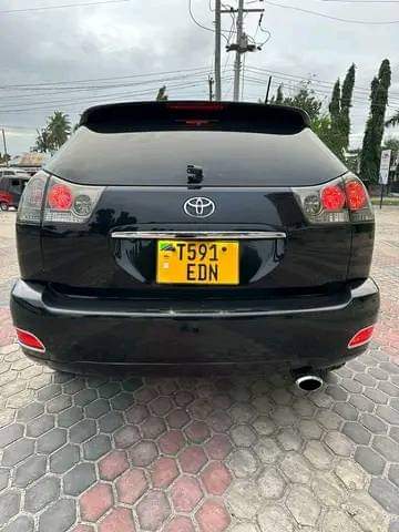 A picture of Nauza gari yangu million 18 7 Haina shida yoyote Bado