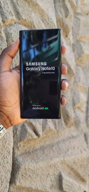 A picture of Samsung galaxy Note10 0743109325