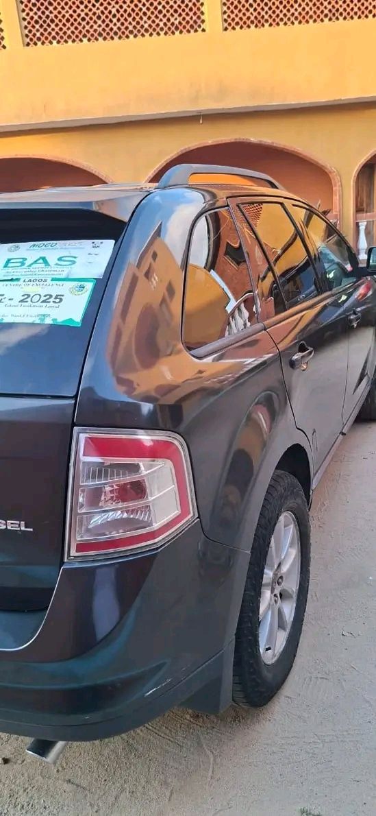 A picture of Ford edge
