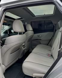 A picture of Toyota Venza 2011