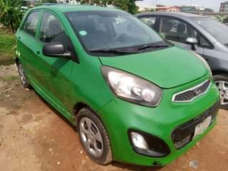 A picture of 2013 Kia picanto in very good condition very sound engine