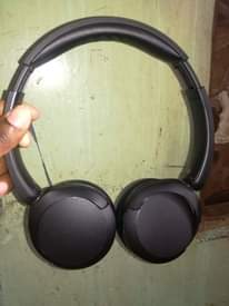 A picture of Sony wh Ch 520