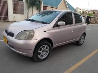 A picture of Toyota vitz piston4