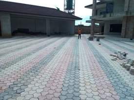 A picture of Garden na paving