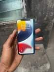 A picture of Iphone x 256gb no face id and color line on