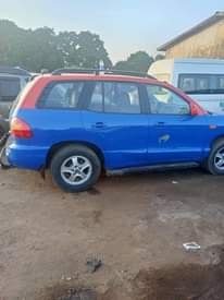 A picture of Hyundai Satafie manual Gear engine working Perfect