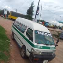 A picture of Toyota hiace milion 6.8 Ipo mwanza Manual 3L Engine 0784857610