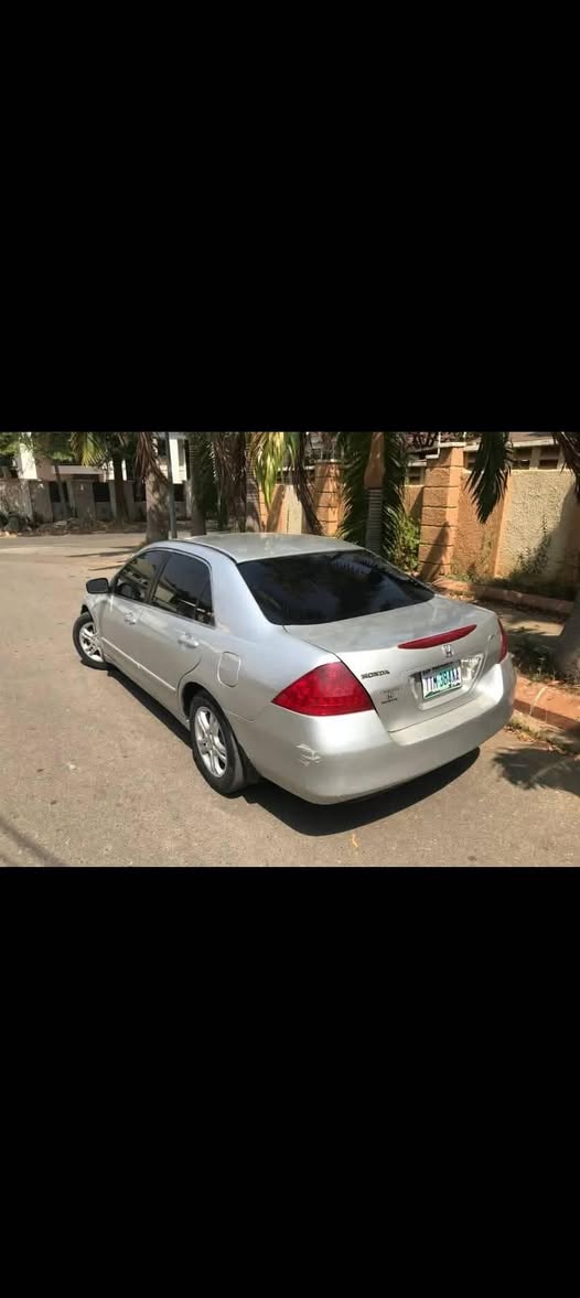 A picture of 2005 Honda accord
