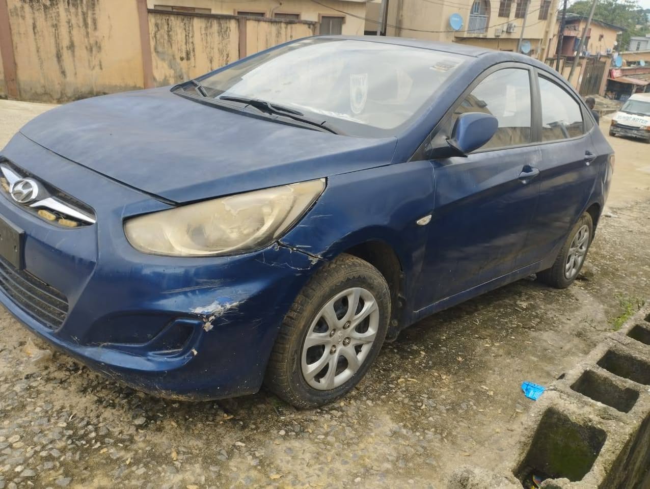 A picture of Isolo MANUAL GEAR Hyundai accent 08
