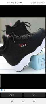 A picture of Sneaker