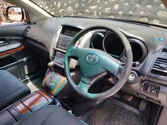 A picture of Toyota Harrier