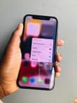 A picture of iPhone X 64Gb at 570k