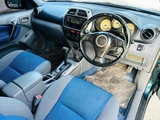 A picture of Toyota Rav4 price 17M