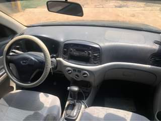 A picture of Hyundai Accent 09