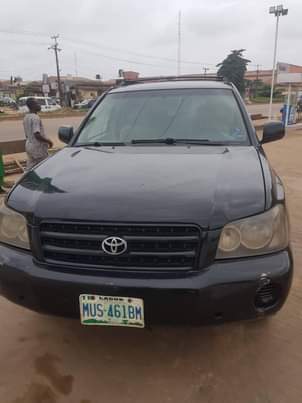 A picture of 2004 Toyota Highlander