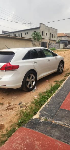 A picture of Foreign used Toyota venza