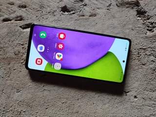A picture of Samsung A52