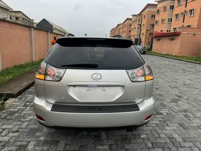 A picture of Wow This is pristine clean lexus rx330 2005 model freshly