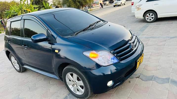 A picture of TOYOTA IST 2NZ