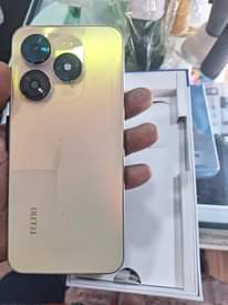 A picture of New boxed techno pop 8 128gb