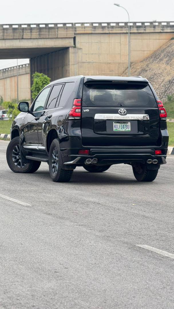 A picture of 2012 Toyota prado