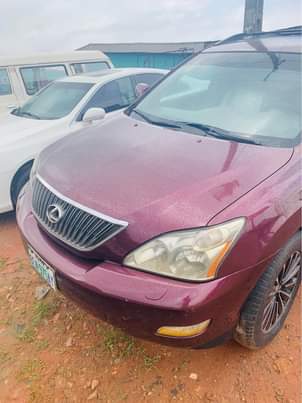 A picture of LEXUS RX 350