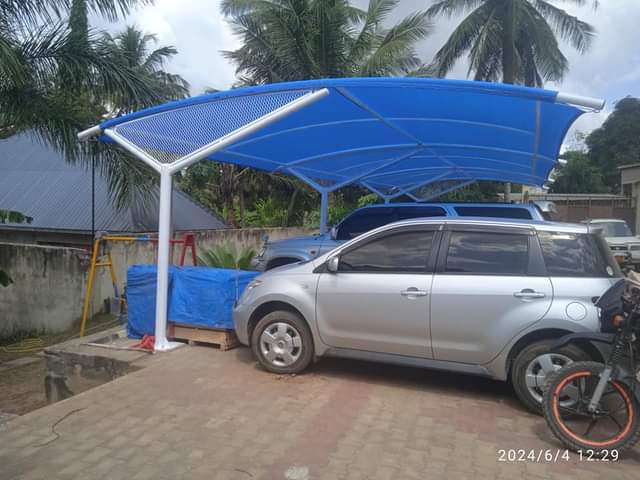 A picture of Car parking shades tz