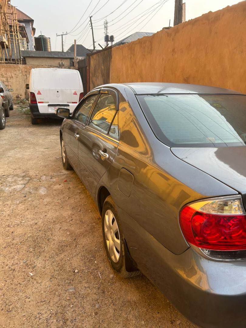 A picture of 2005 TOYOTA CAMRY 4 plug Buy Drive Engine Gear untouched