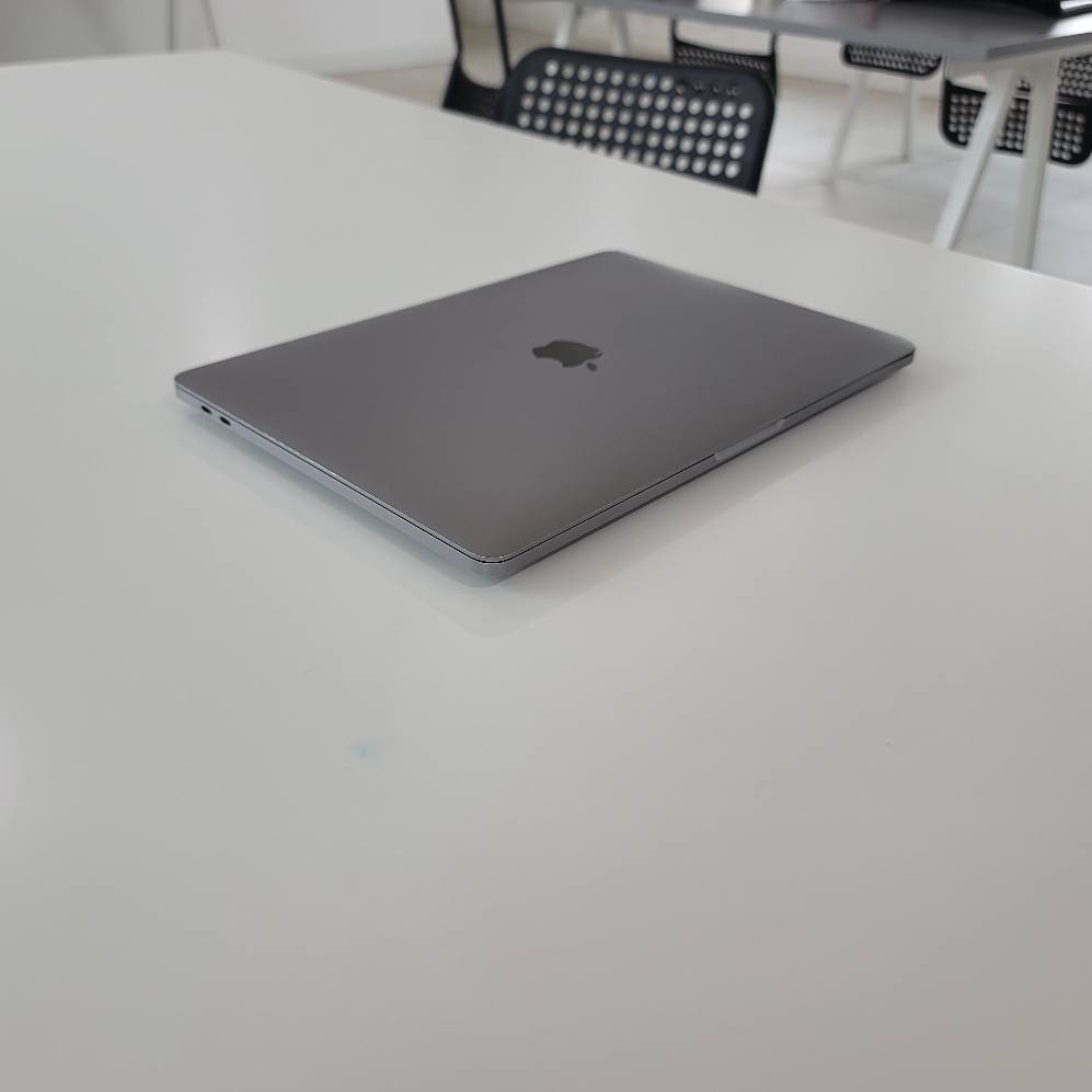 A picture of Macbook pro 2019 13 inch i7 16gb ram 2TB SSD