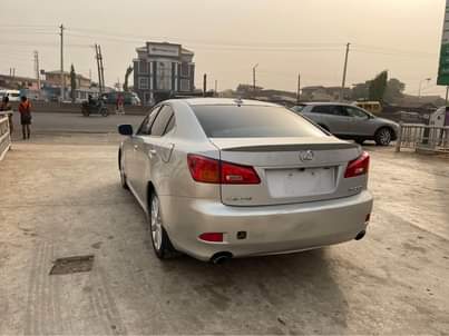 A picture of Lexus IS250