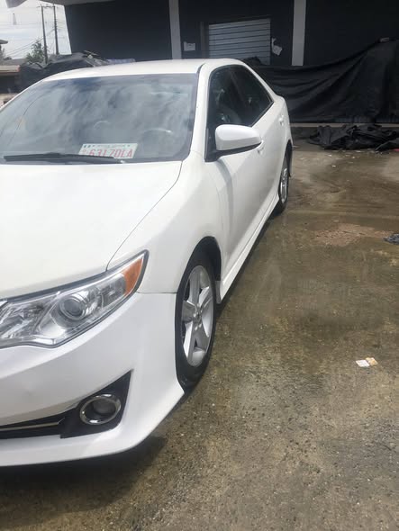 A picture of Toyota Camry 2013 MODEL