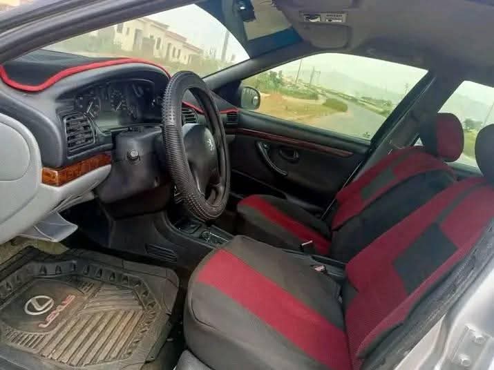 A picture of  DISTRESS DISTRESS 406 PEUGEOT