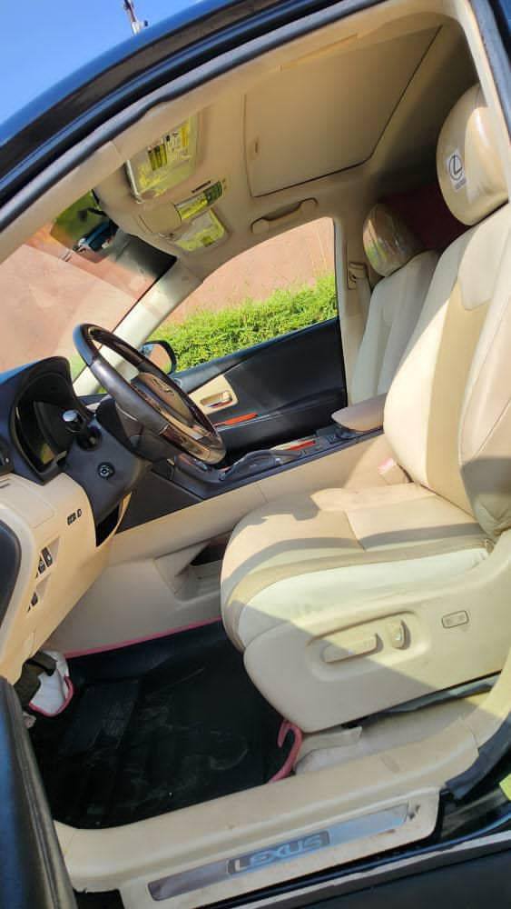 A picture of Distress 2010 RX350 with Untampered engine and gear available with