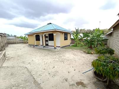 A picture of NYUMBA INAUZWA KIMARA TEMBONI UMBALI WA KM 3 BAJAJI ZIPO