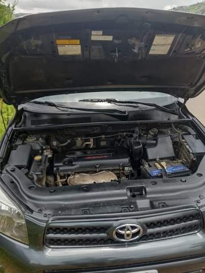 A picture of NEATLY USED TOYOTA RAV4 2009 MODEL PRICE 5.6M LOCATION Abuja