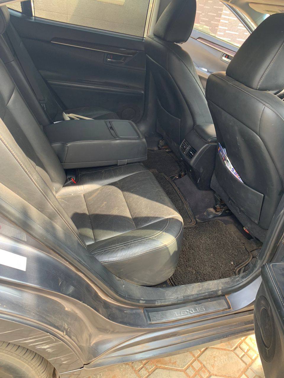 A picture of 2014 Lexus ES350