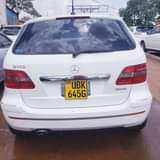 A picture of M Benz B170 2007 25m