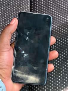A picture of Samsung S10