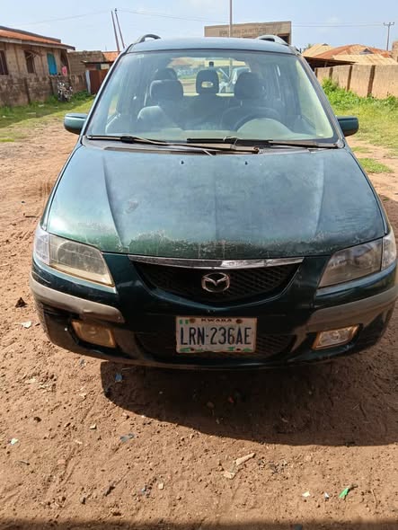A picture of Mazda premacy