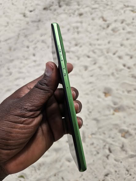 A picture of MOTOROLA EDGE 50 FUSION