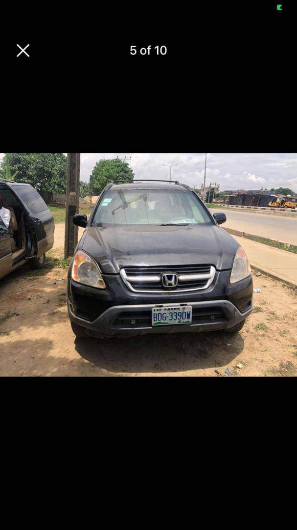 A picture of Honda CRV going for 2.7m last interested buyers should DM
