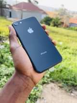 A picture of iPhone 8 256GB at 300k