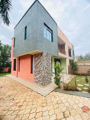 self compound houses