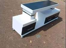 A picture of T v stands