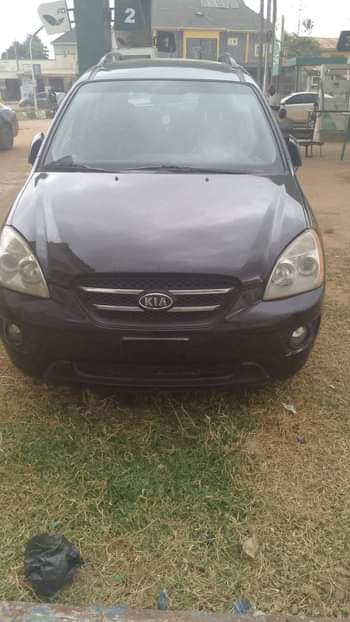 A picture of 2008 Kia Kia Rondo 11246
