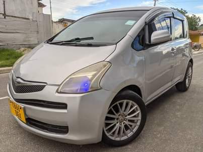 A picture of TOYOTA RACTIS BEI MILLION 8 7